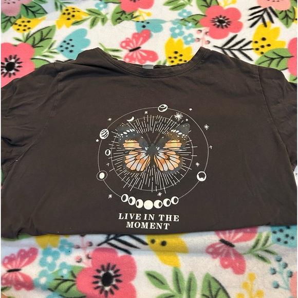 Butterfly Shirt Bundle - Picture 8 of 12